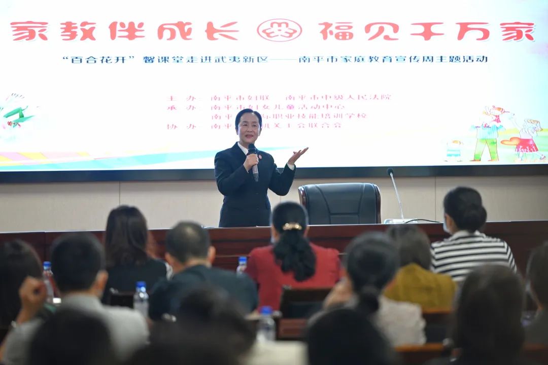 HIV患者赴国外无卵做试管代生,没有准备相关费用不可起程
